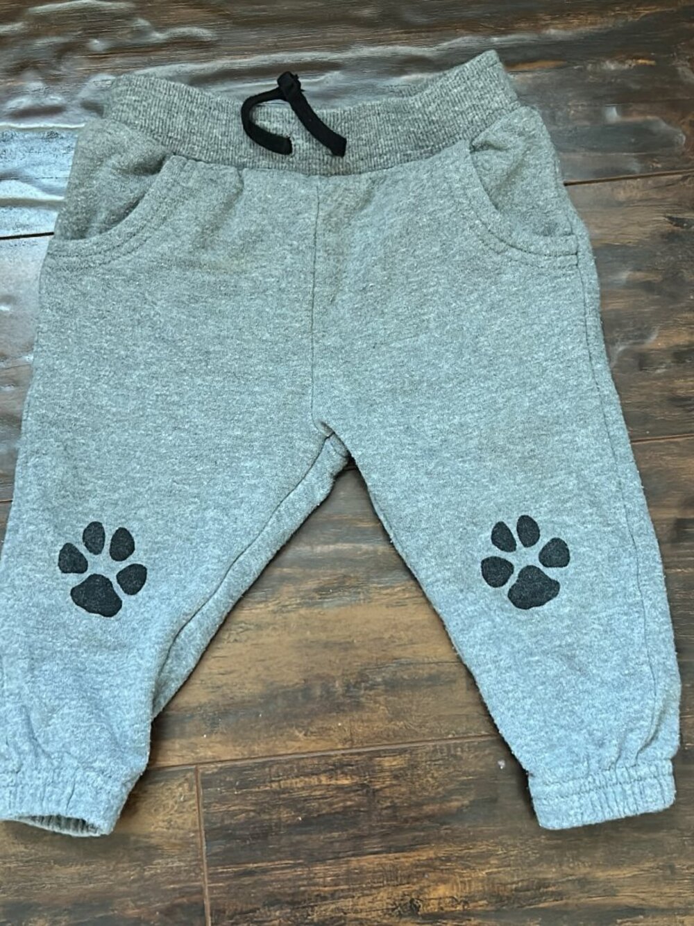 6-12M cub sweatpants